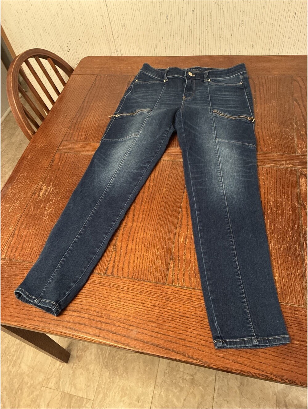 White House Black Market The Skinny Crop Jeans Women’s 6 Stretch
